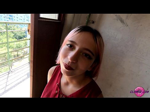 ❤️ Une étudiante sensuelle suce un étranger dans l'Outback - sperme sur son visage Super porno at fr.com-porn-zog.ru